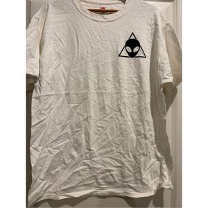White Alien Tshirt size Large